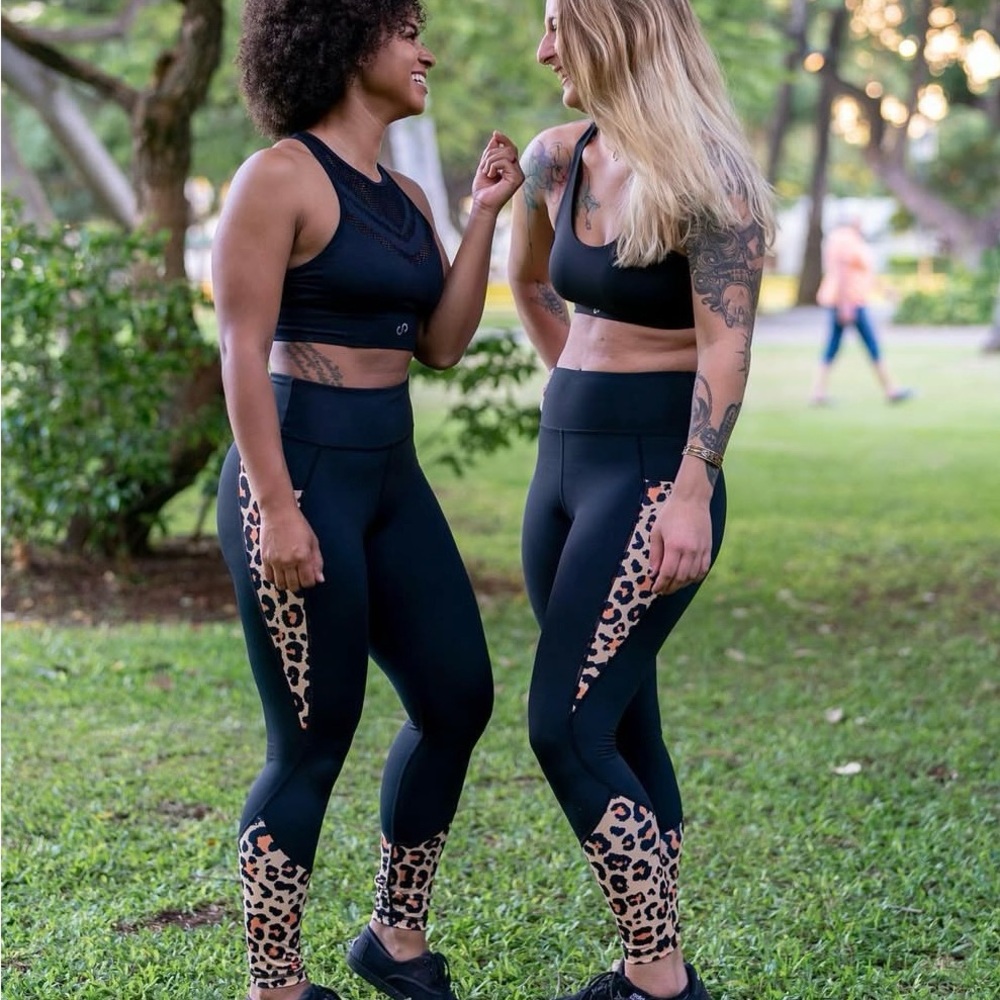Curves N Combatboots V4 Leopard Leggings